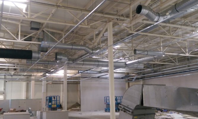 Vzduchotechnika a izolace supermarketu