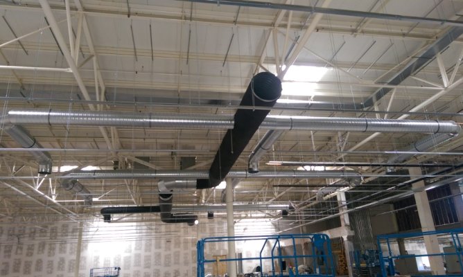 Vzduchotechnika a izolace supermarketu